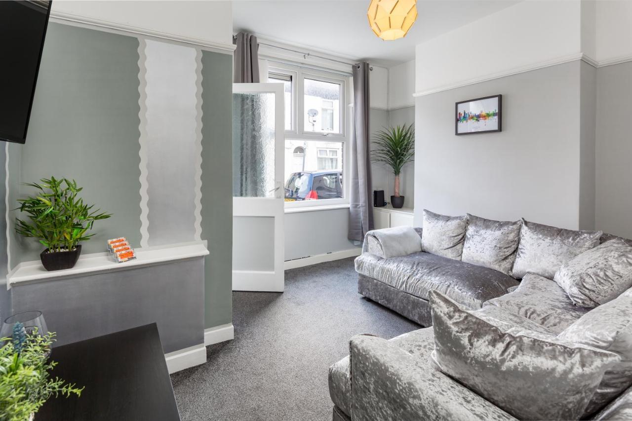 Comfortable Liverpool Townhouse - Free Parking Extérieur photo